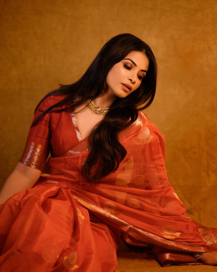 Kavya Shetty in an Extremely Lovely Saree