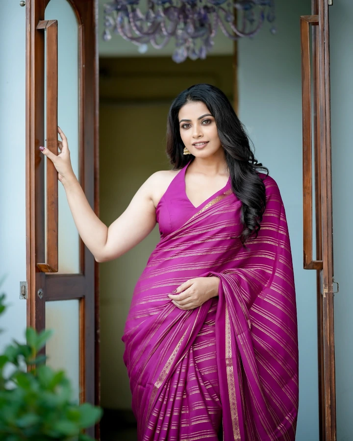 Kavya Shetty's Beautiful Armpit