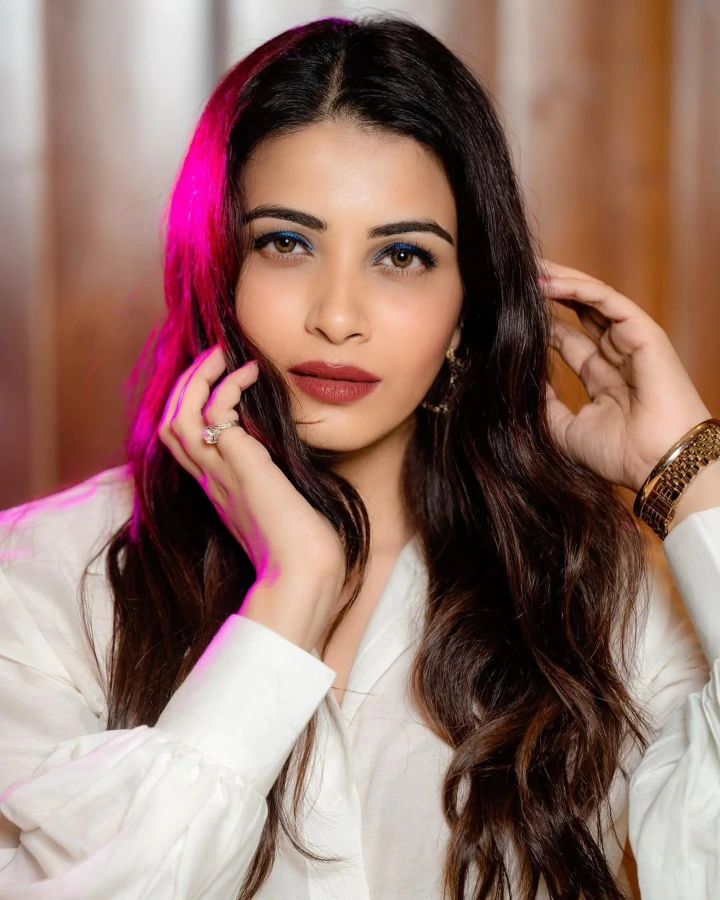 Kavya Shetty's Fabulous Eyes