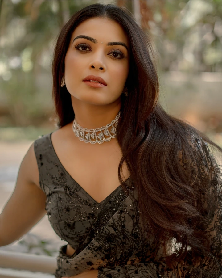 Kavya Shetty's Hot & Spicy Image