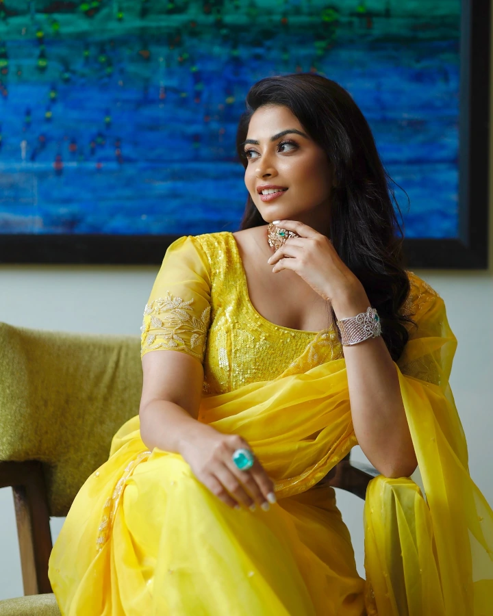 Kavya Shetty's Lovely Yellow Saree