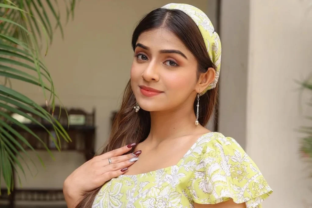 Navya Tiwari Biography