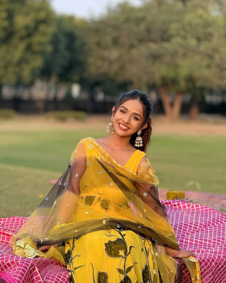 Navya Tiwari Visiting a Local Garden