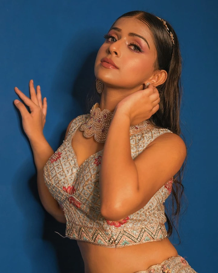 Navya Tiwari in Cute Chhori
