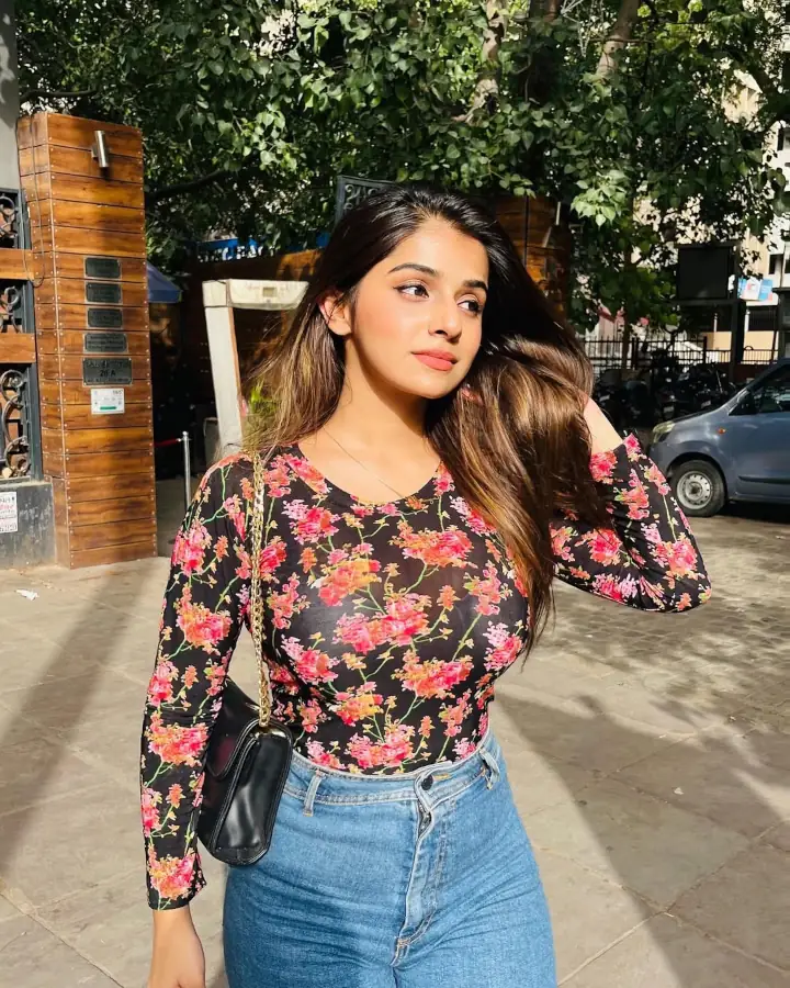 Navya Tiwari in Tana Tan