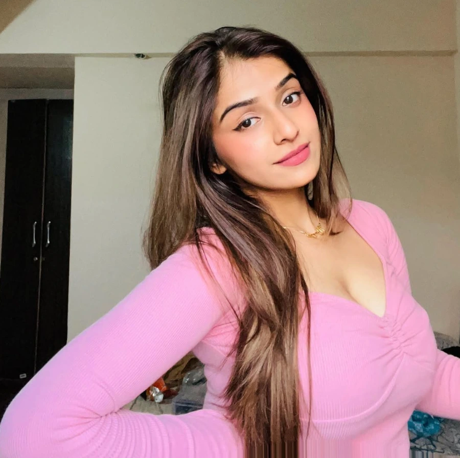 Navya Tiwari is also known as the next Indian Instagram Sensation