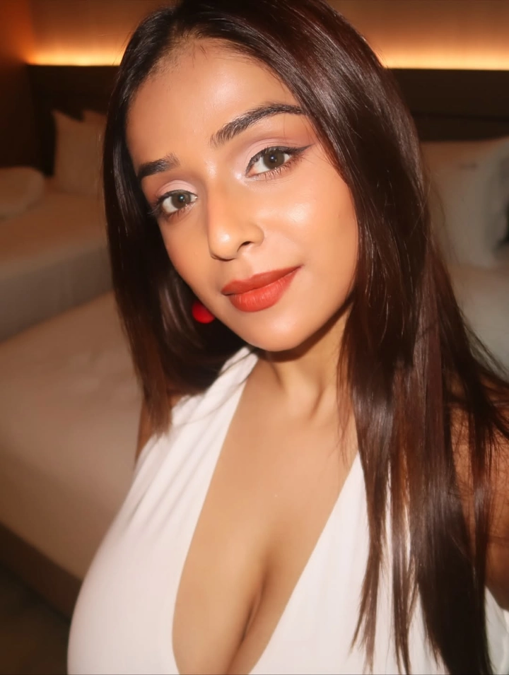 Navya Tiwari's Beautiful Eyes