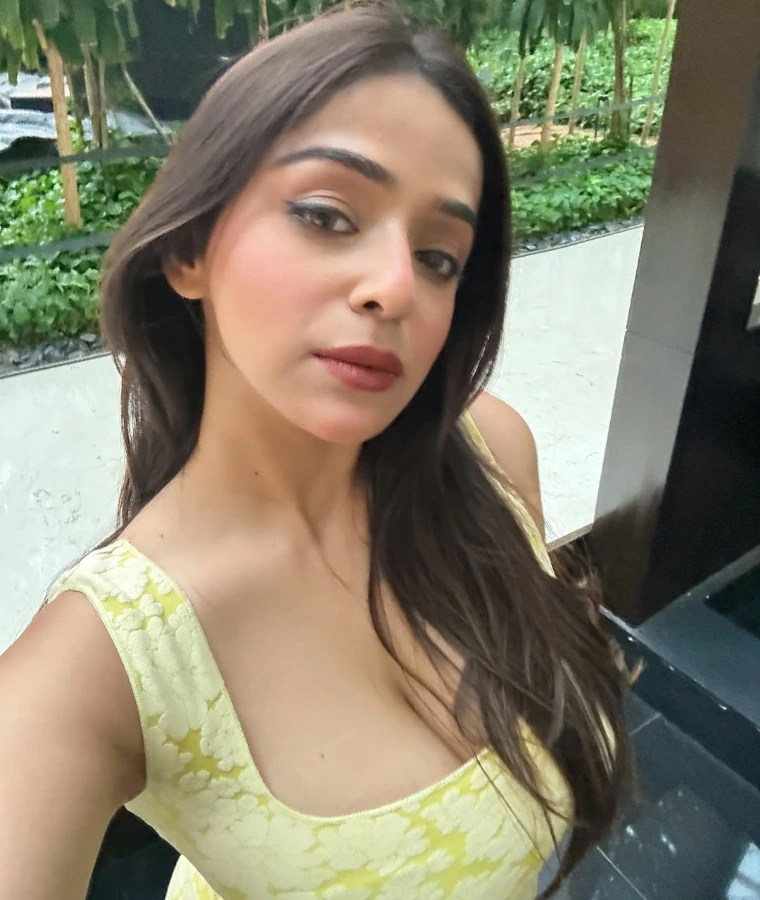 Navya Tiwari's Fabulous Eyes