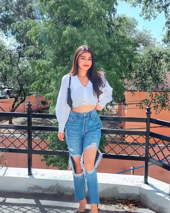 Navya Tiwari's Hot Curvy Body
