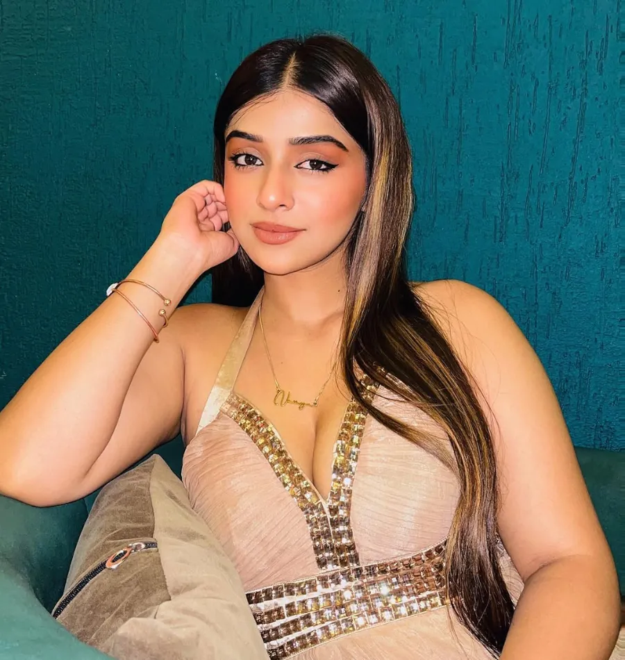 Navya Tiwari's Hot Image