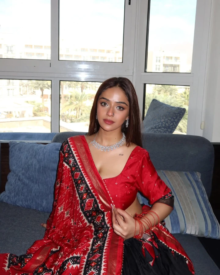 Navya Tiwari's Hot Lips