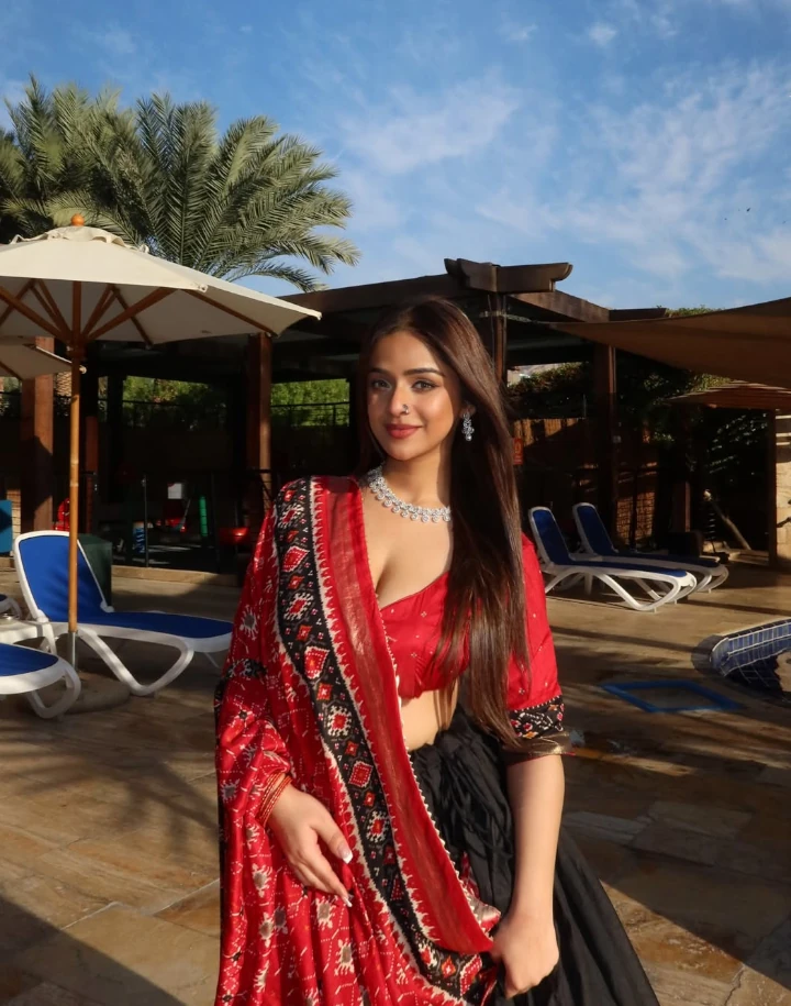 Navya Tiwari's Hot Looks in Indian Attire
