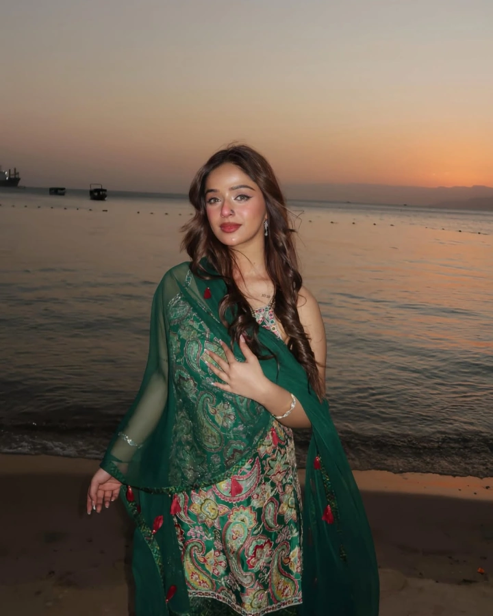 Navya Tiwari's Hot and Beautiful Looks
