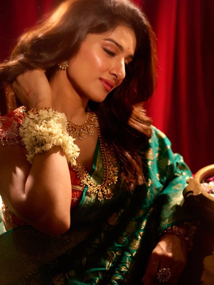 Neha Khan Husband