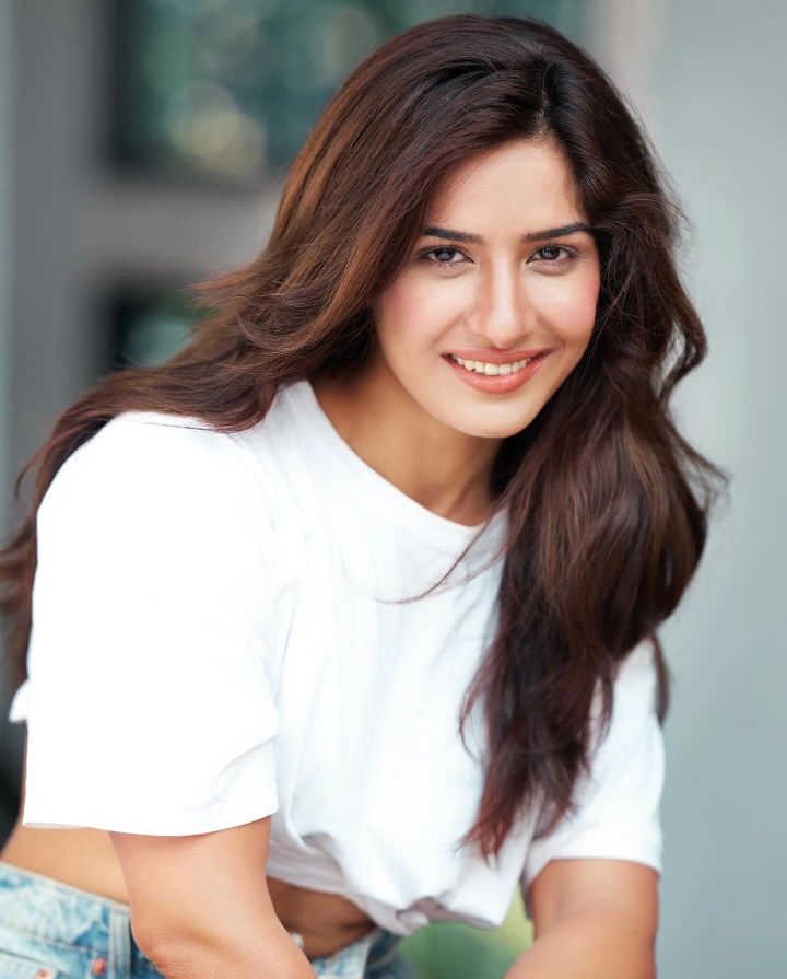 Neha Khan Social Media