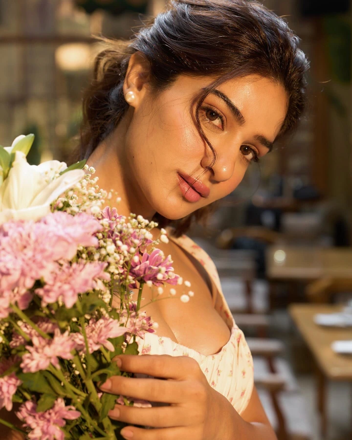 Neha Khan is one of the most beautiful women in India