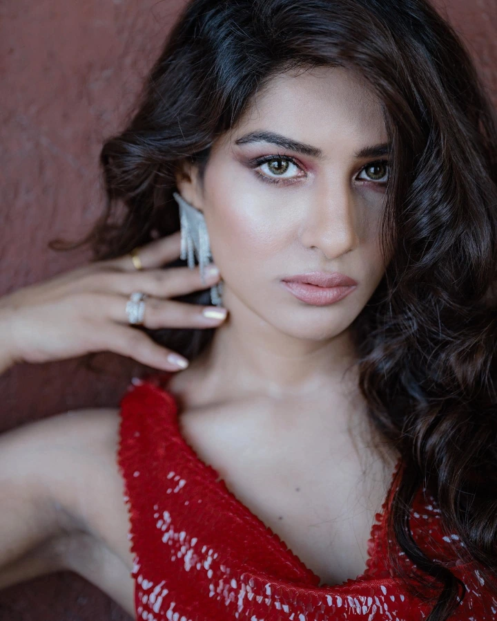 Neha Khan's Beautiful Armpit
