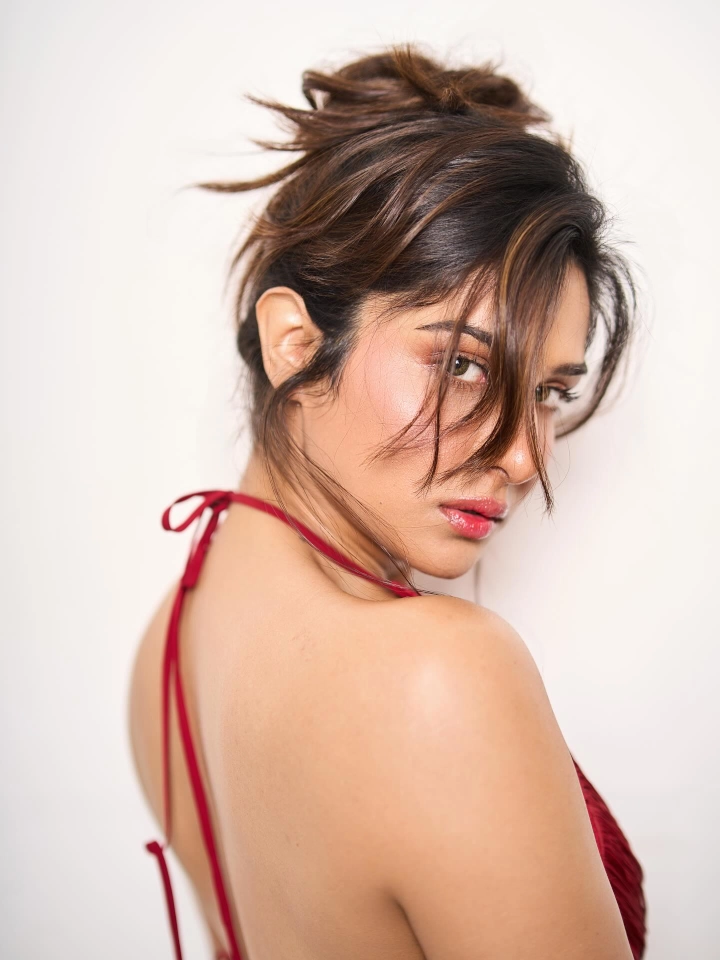 Neha Khan's Hot and Lovely Looks Ever