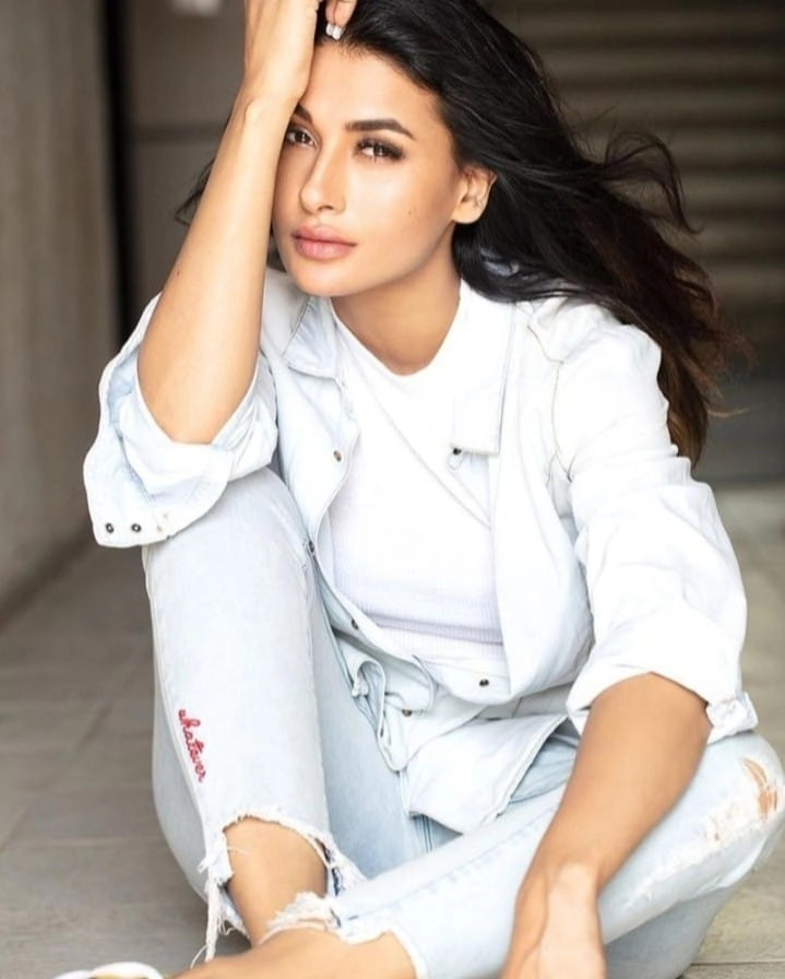 Pavitra Punia Films