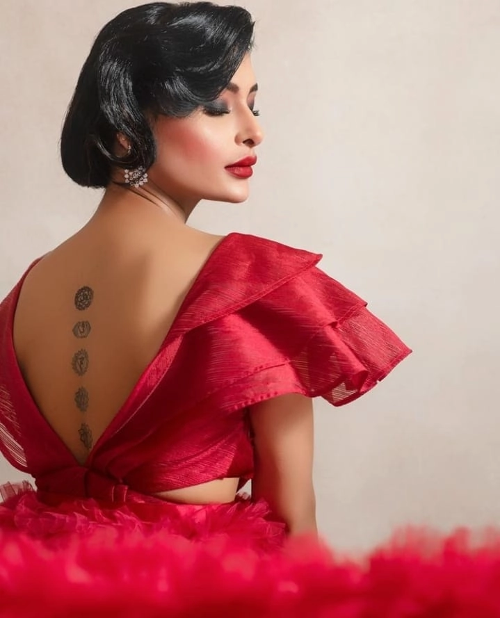 Pavitra Punia's Beautiful Back Image