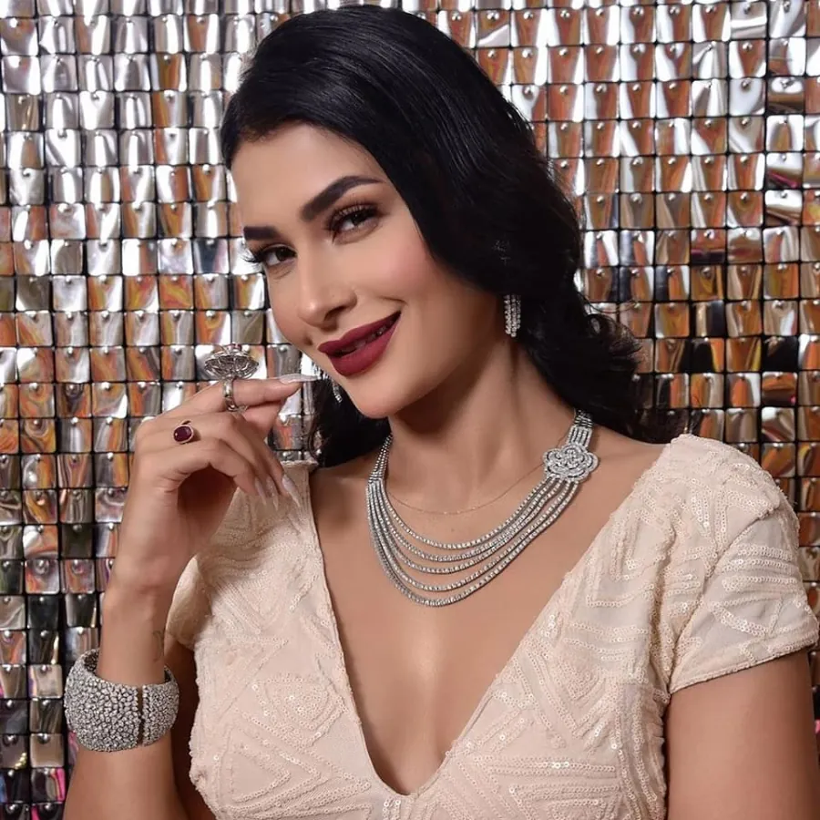 Pavitra Punia's Cutest Cleavage Ever