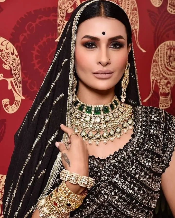 Pavitra Punia's Gorgeous Looks