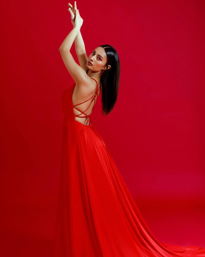 Prasanna Bisht's beautiful back