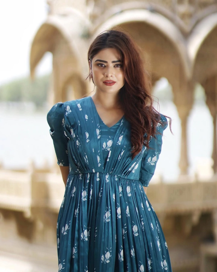 Priyanka Sharma in Pottel