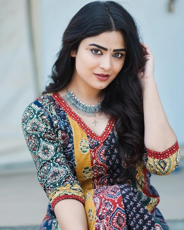 Priyanka Sharma looking beautiful in Salwar Kameez