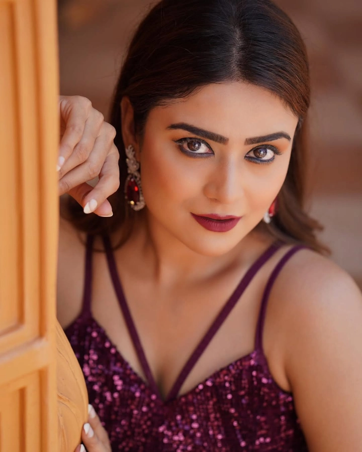 Priyanka Sharma's Cute Eyes