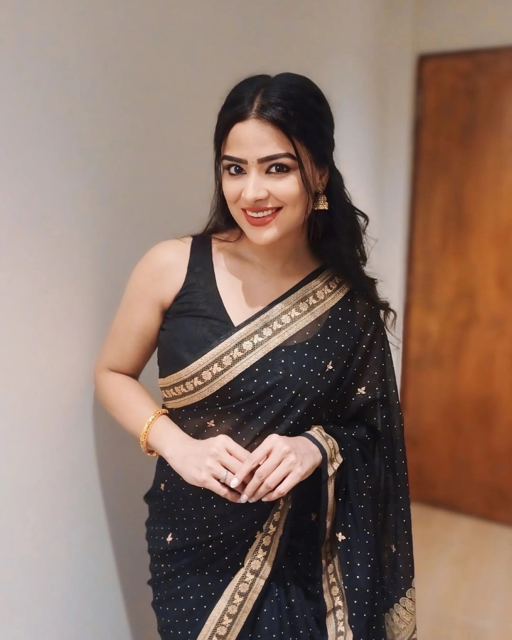 Priyanka Sharma's Cute and Lovely Image