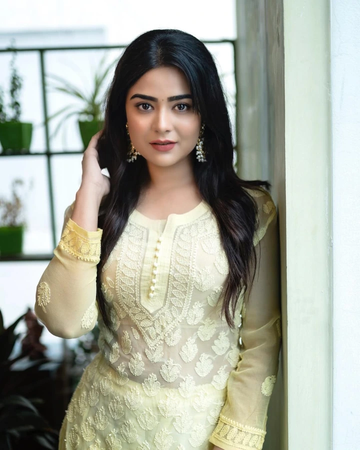 Priyanka Sharma's Gorgeous Figure