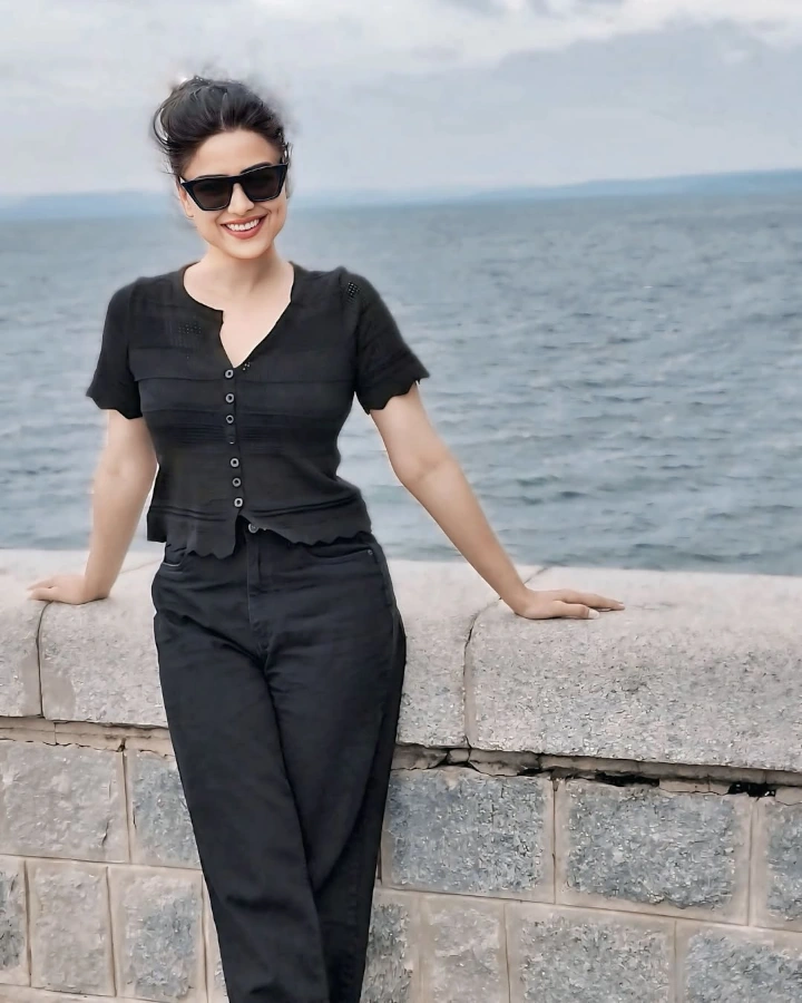 Priyanka Sharma's Stunning Image Wearing Sunglasses