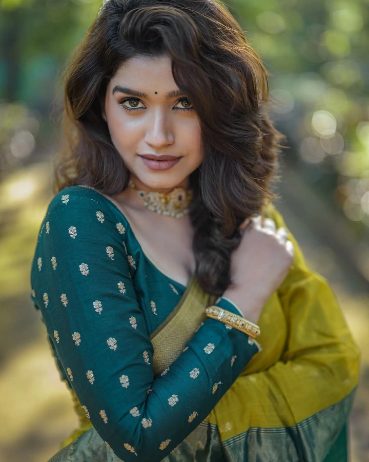 Rasika Sunil in Hot Saree Image
