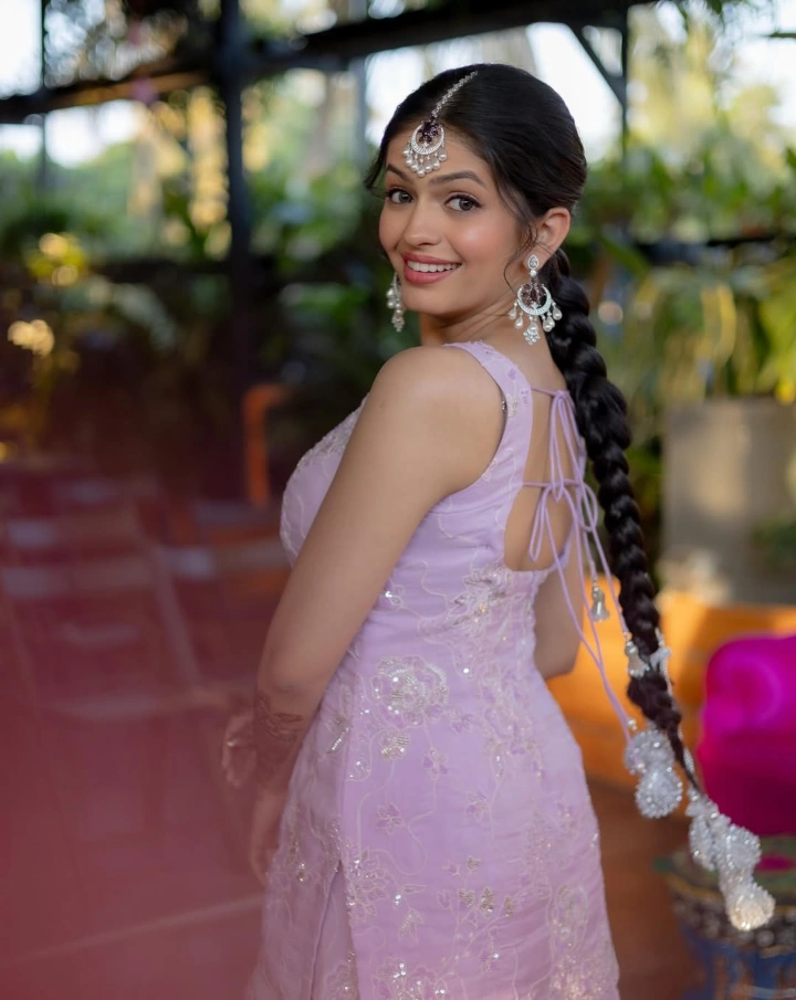 Roomani Khare's Beautiful Backless Dress