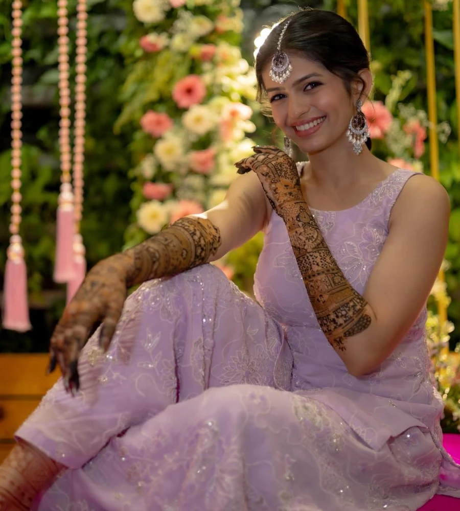 Roomani Khare's Cute Smile