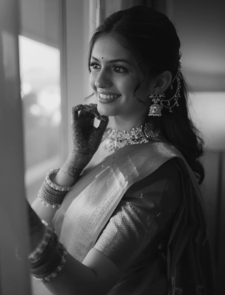 Roomani Khare's Gorgeous Image Ever