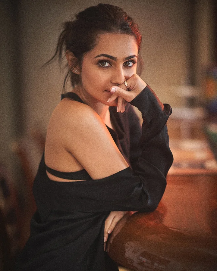 Vedika Pinto has beautiful Dark Brown eyes