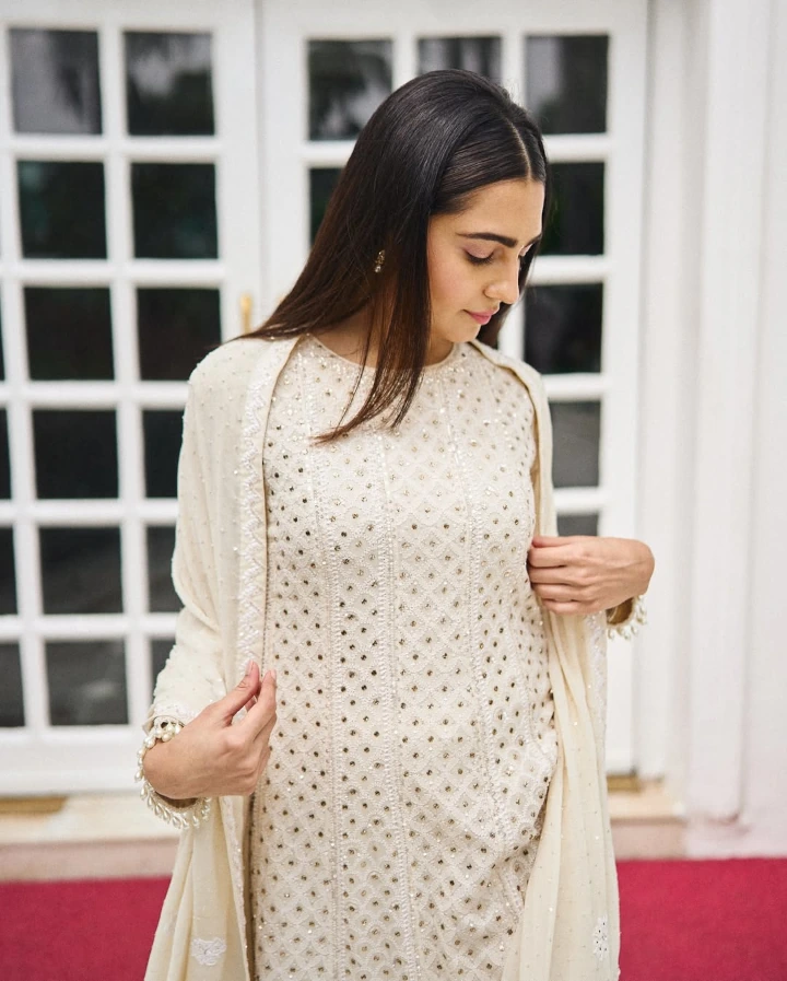 Vedika Pinto looking Cute in Salwar Kameez
