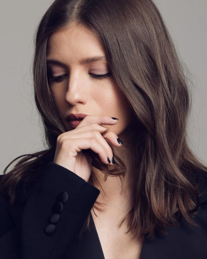 Anna Chipovskaya's Cutest Looks