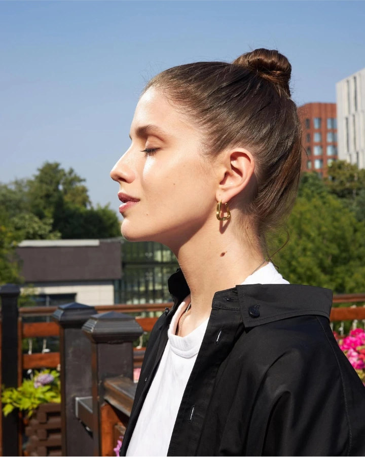 Anna Chipovskaya's Gorgeous Looks