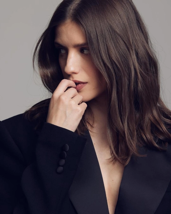 Anna Chipovskaya's Long Hair