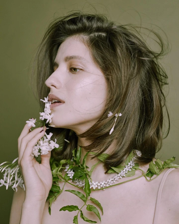 Anna Chipovskaya's Looks