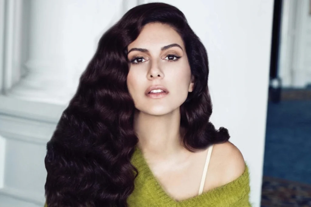 Bergüzar Korel Age