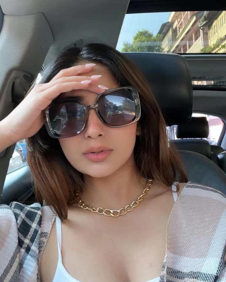 Kashmira Pardeshi Wearing Sunglasses