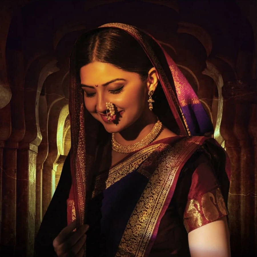 Kashmira Pardeshi's Fabulous Maharashtrian Look