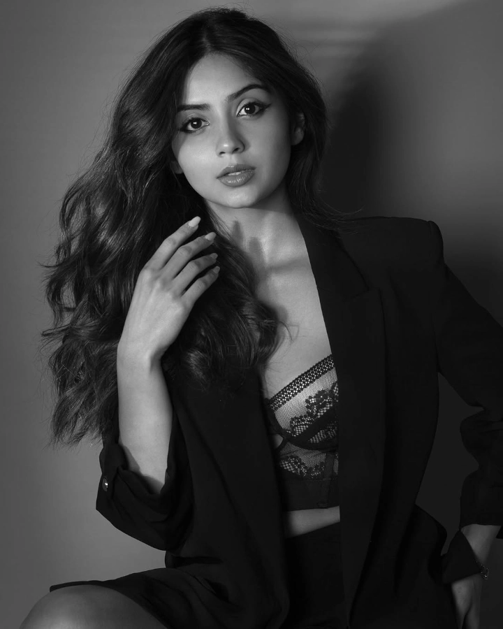 Kashmira Pardeshi's Gorgeous Figure
