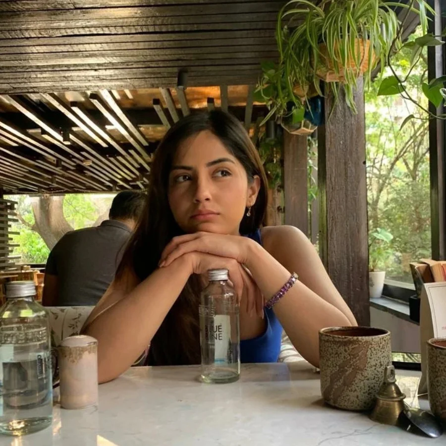 Kashmira Pardeshi's Pretty Looks