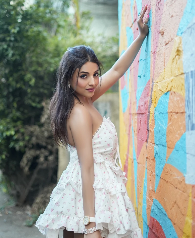Pamela Mondal Music Videos