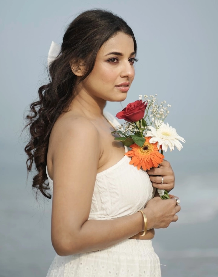 Pamela Mondal Spending Quality Time on Beach